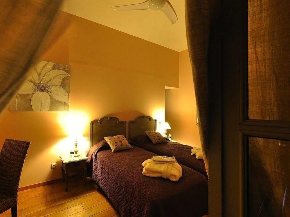 Chambres D'Hotes - Bed And Breakfast Les Palmiers Mèze Exterior foto